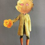 Gestaltung einer Mixed-Media-Figur, die als Helfer unliebsame Aufgaben übernimmt (Collagetechnik und zeichnerische Ergänzung, Klasse 7c) 2020 (11)