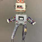 Gestaltung einer Mixed-Media-Figur, die als Helfer unliebsame Aufgaben übernimmt (Collagetechnik und zeichnerische Ergänzung, Klasse 7c) 2020 (16)